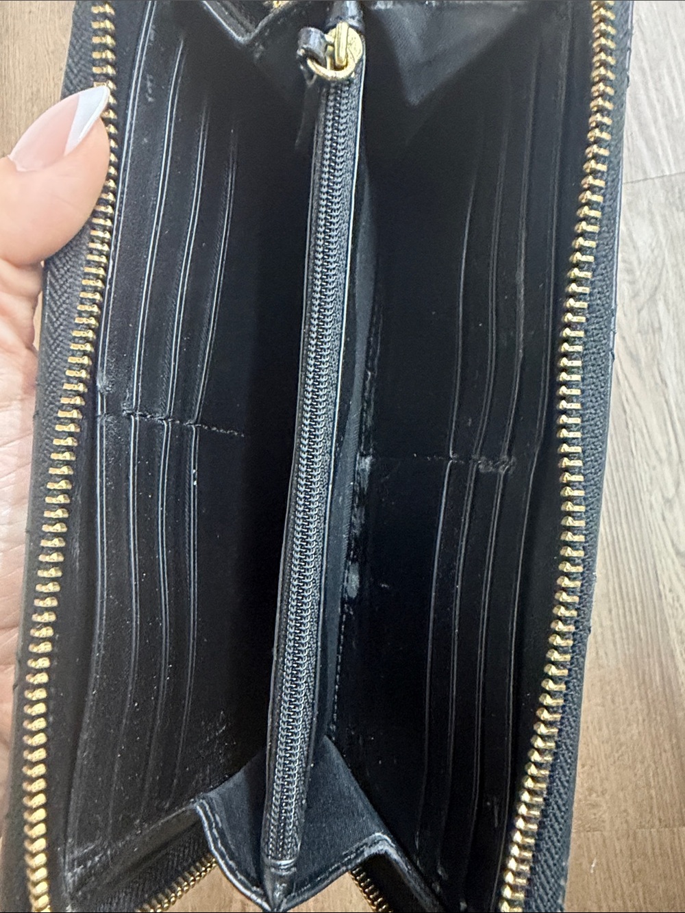Coach Black Quilted Wallet with Gold Logo - Picture 3 of 4